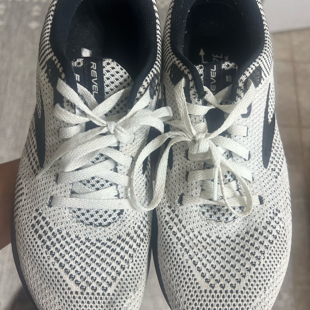 Brooks White and Black Sneakers
